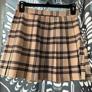 Elegant Checkered Mini Skirt in Tan